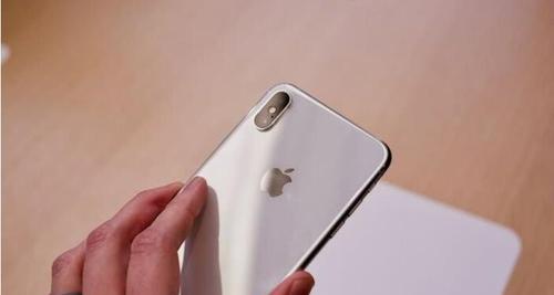 iPhone白苹果开不了机解决方法（教你如何解决iPhone白苹果开不了机的问题）