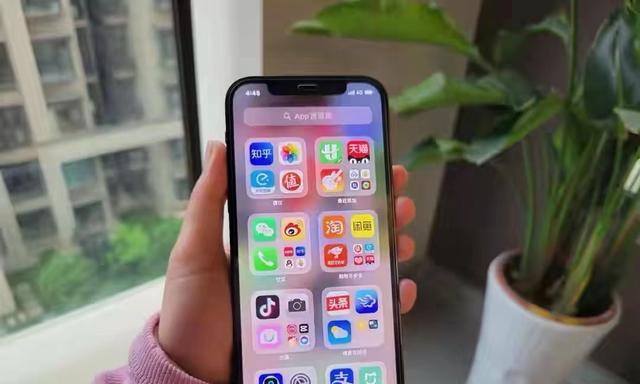 探索iOS15的新特性与改进（iOS15系统介绍及关键特性解析）