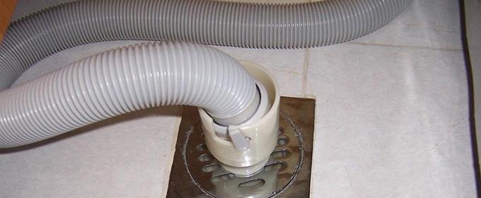 如何解决移动空调排水管不出水的问题（掌握这些方法）