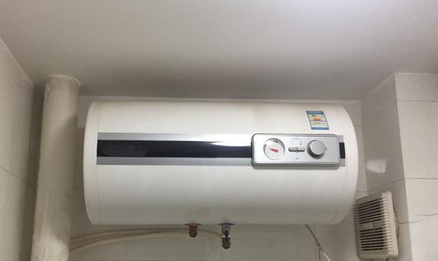 即热式电热水器的优势与不足（一种便捷的取暖和热水设备——即热式电热水器）