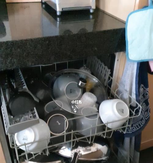 洗碗机坏了怎么维修（解决洗碗机故障的实用方法）