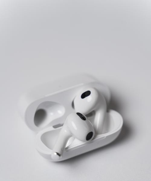 AirPods3敲击位置一览（探索AirPods3的新敲击功能）