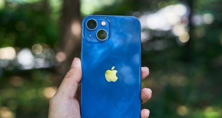 iPhone13全系快速评测？性能提升与新功能有哪些？