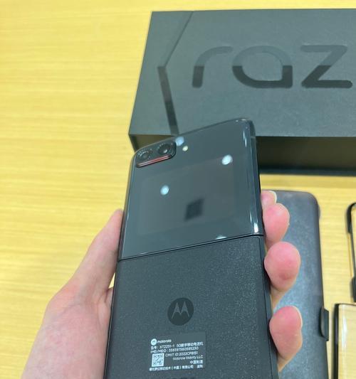 摩托罗拉razr2022体验效果如何？用户反馈和常见问题解答？